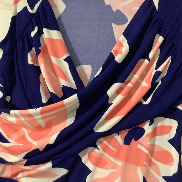 LEOTA Navy Blue Water Lily Maxi Dress SIZE MEDIUM - Picture 9 of 12